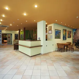 Montserrat Hotel
